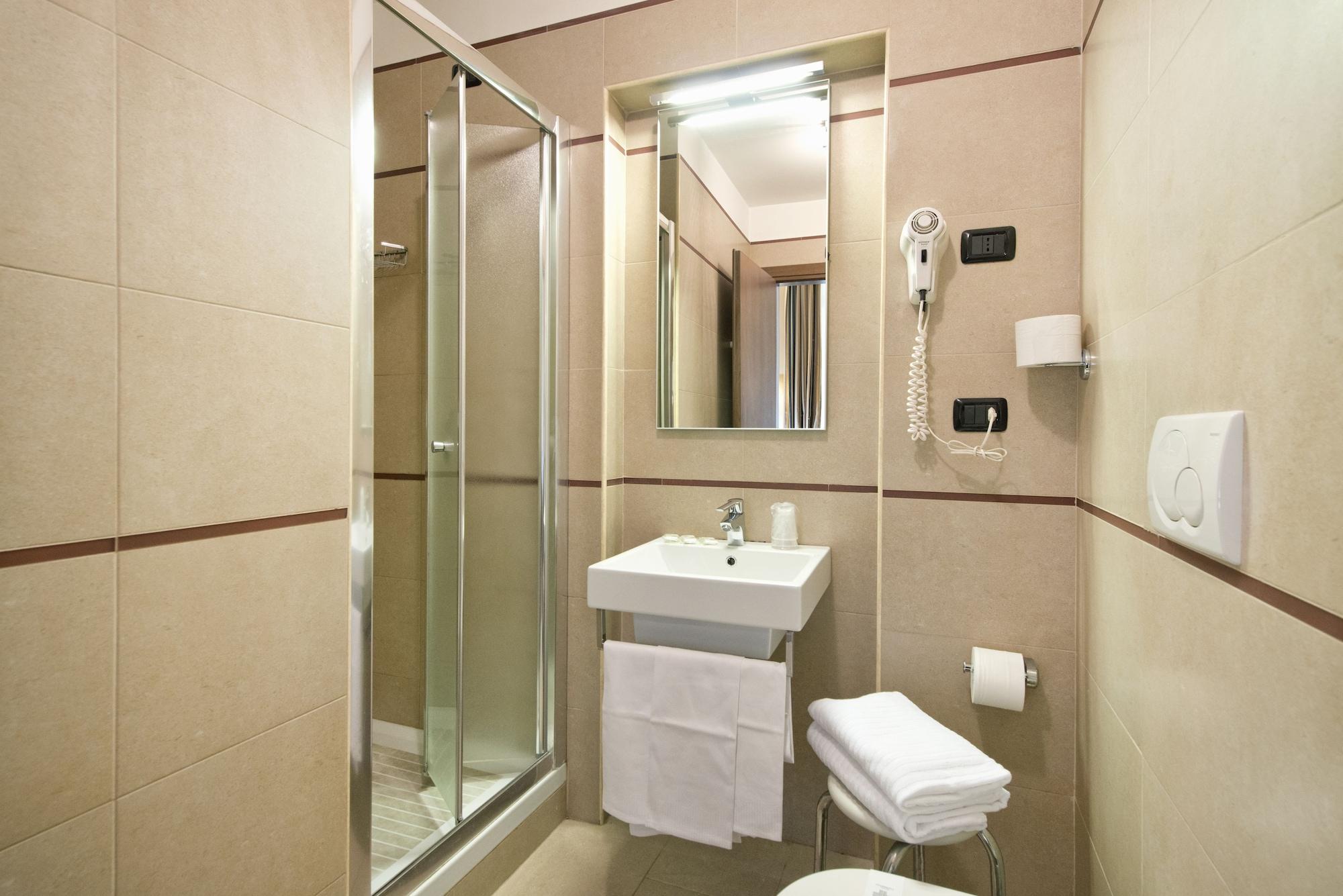 Hotel Marco Polo Roma Esterno foto