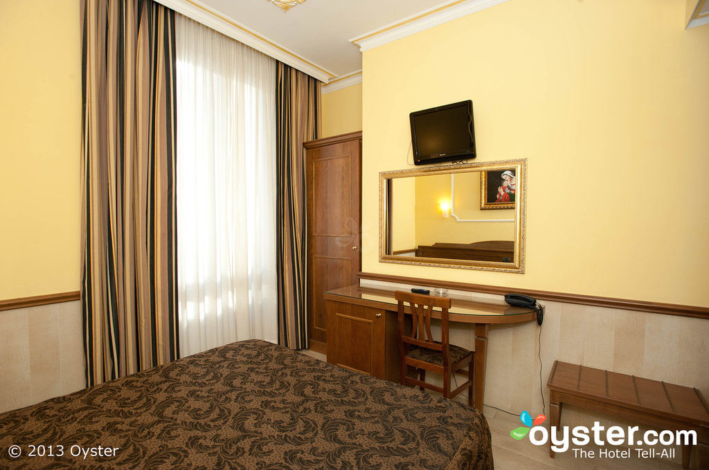 Hotel Marco Polo Roma Esterno foto