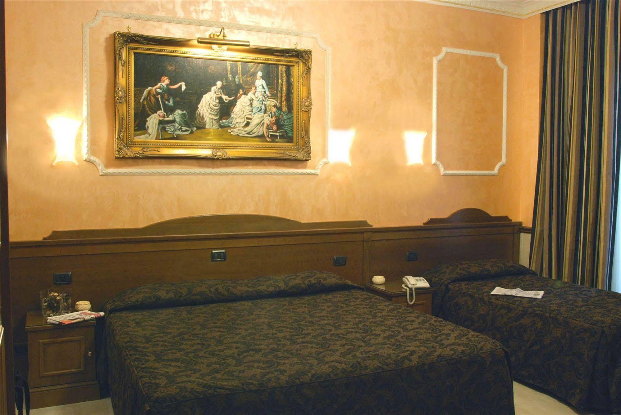 Hotel Marco Polo Roma Esterno foto