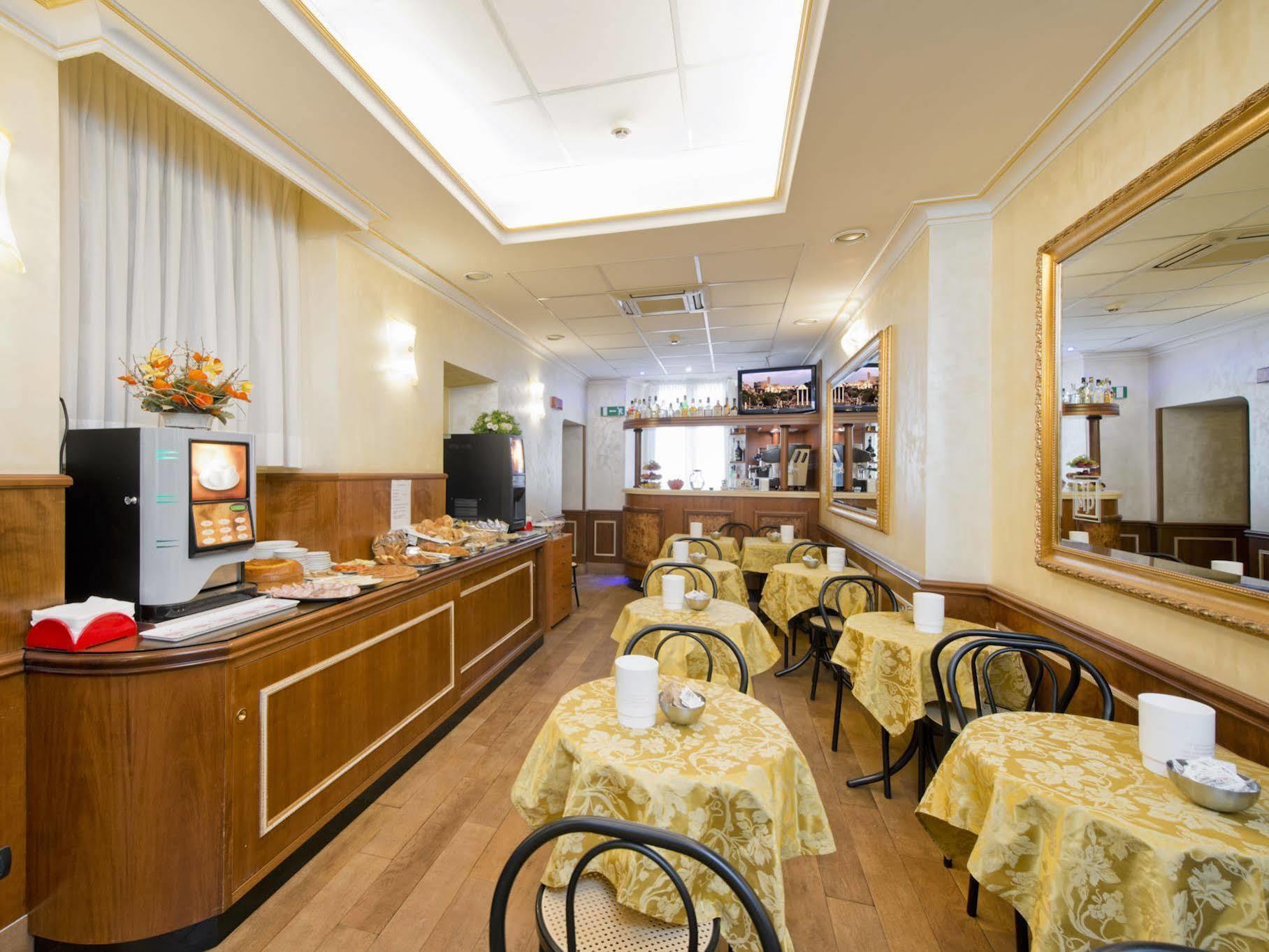 Hotel Marco Polo Roma Esterno foto